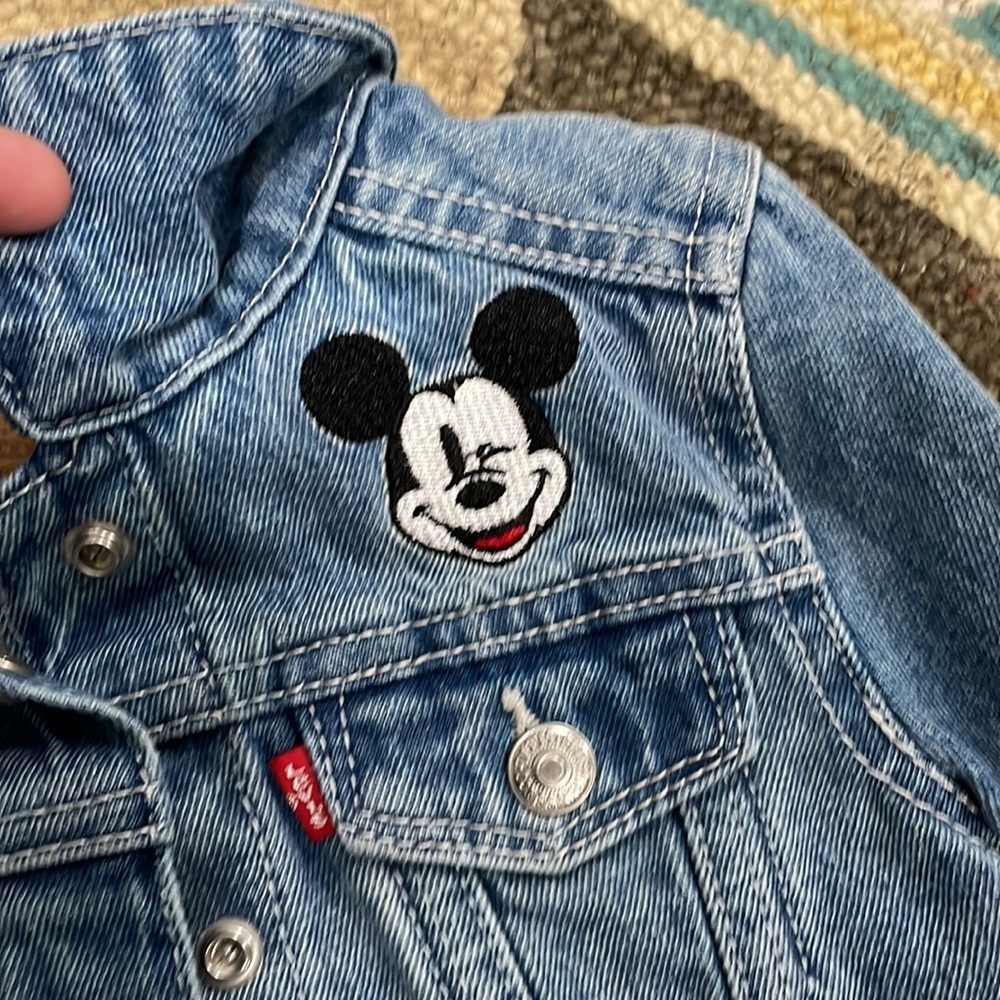 LEVI’S MICKEY MOUSE EMBROIDERED TRUCKER JACKET - Picture 5 of 6